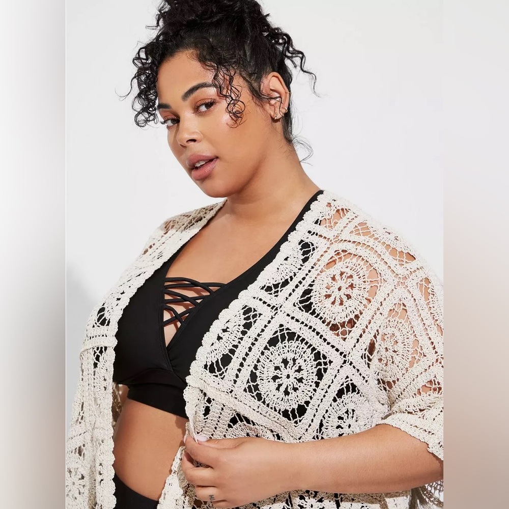 Torrid Crochet Ruana - Picture 2 of 7